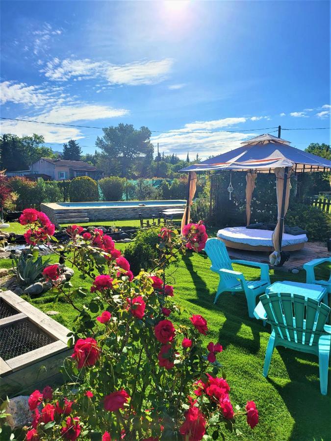 Le Nid'Ange Appartement Velleron Buitenkant foto